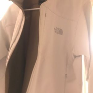 North Face Jacket Apex New without tags.